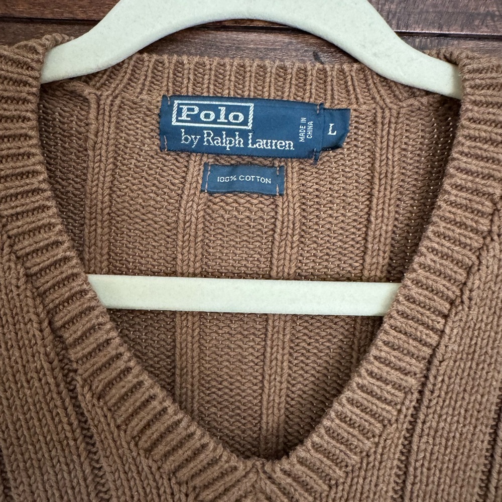 Ralph Lauren Tan V-Neck men’s Sweater size L